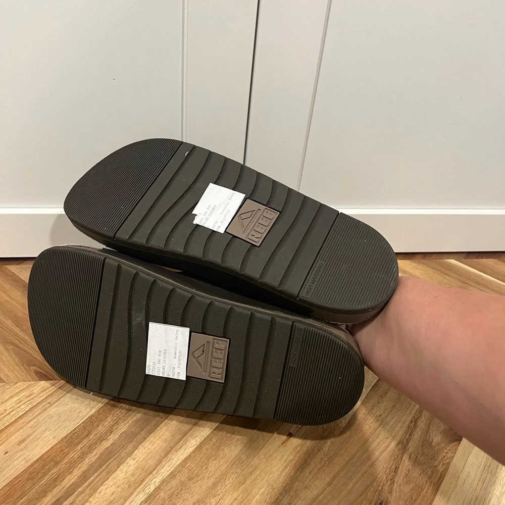 NEW* Reef Ojai Two Bar brown leather sandals size 9 - Picture 5 of 9